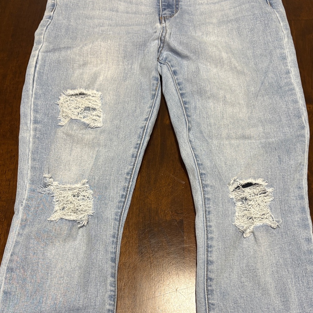 GUESS High Rise Light Blue Jeans - Picture 6 of 9